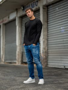 Μπλούζα σε μαύρο 10-624