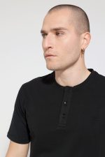 Κοντομάνικο Μπλουζάκι Με Κουμπάκια 10-700 Μαύρο - Image 3