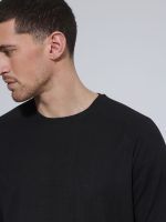 Ανδρικό Oversize T-Shirt Με Ιδιαίτερη Πλέξη OSCAR 207066 Μαύρο - Image 2